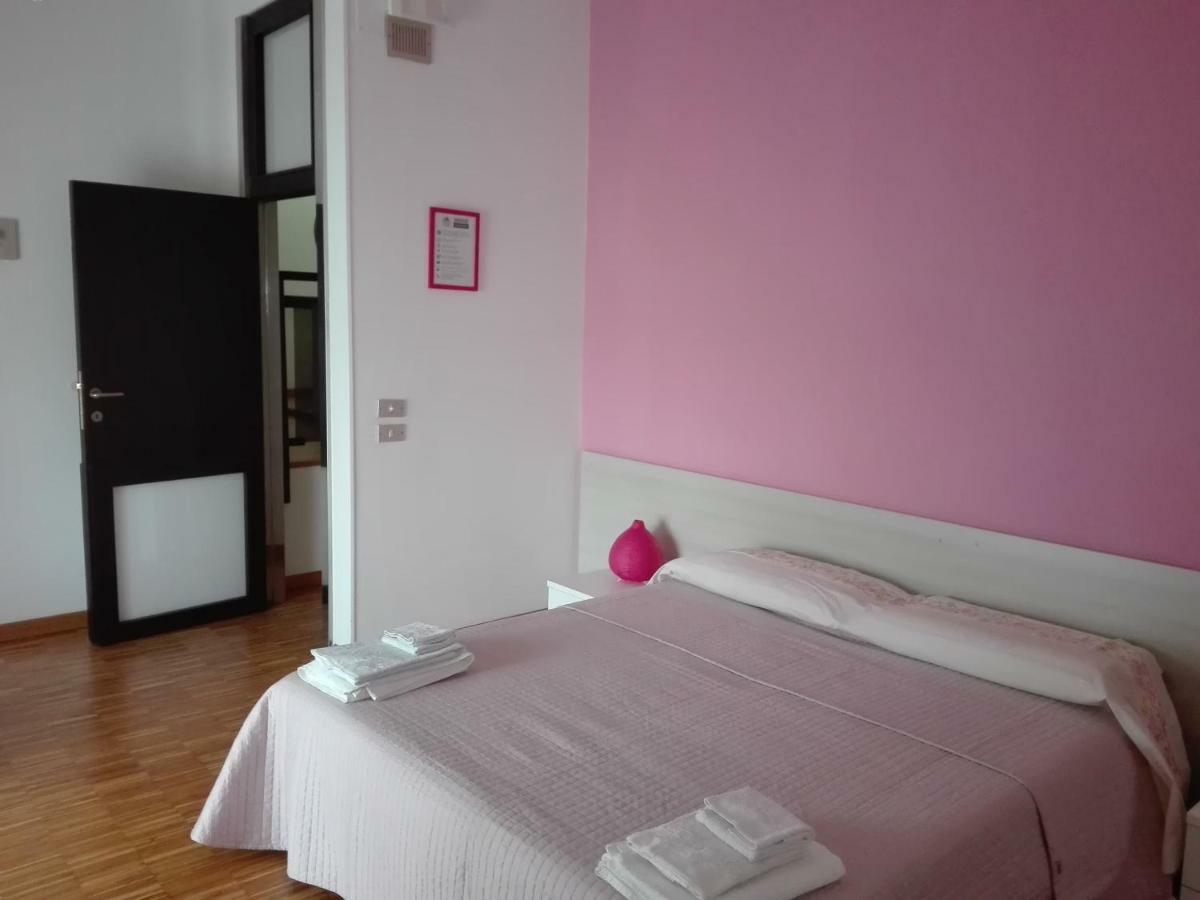 B&B Dos Almas Bari Eksteriør bilde